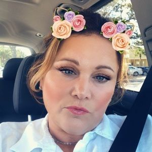 Meet your Posher, Davina